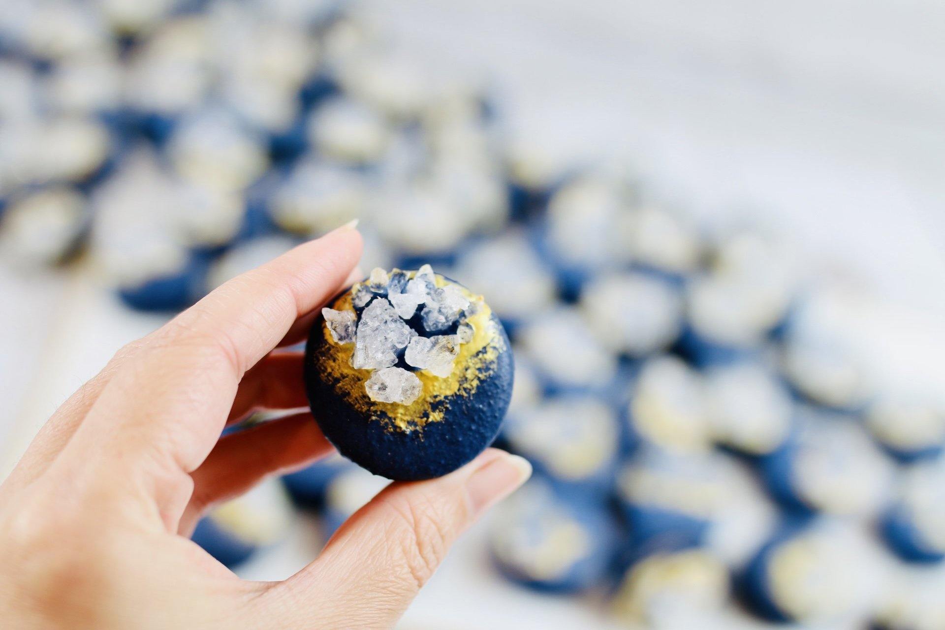 Macarons by the Dozen – M's Cakes & Bakes